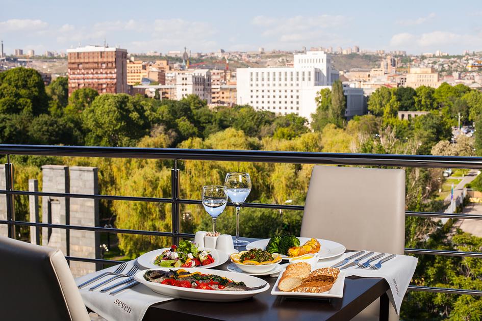 dinner for two in Armenia with car rental